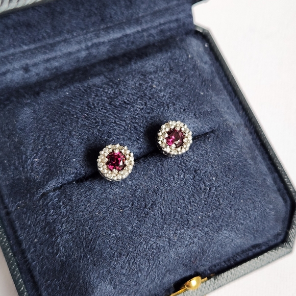 NIB VTG Raspberry Rhodolite Garnet 925 Stud Earrings - Picture 7 of 15